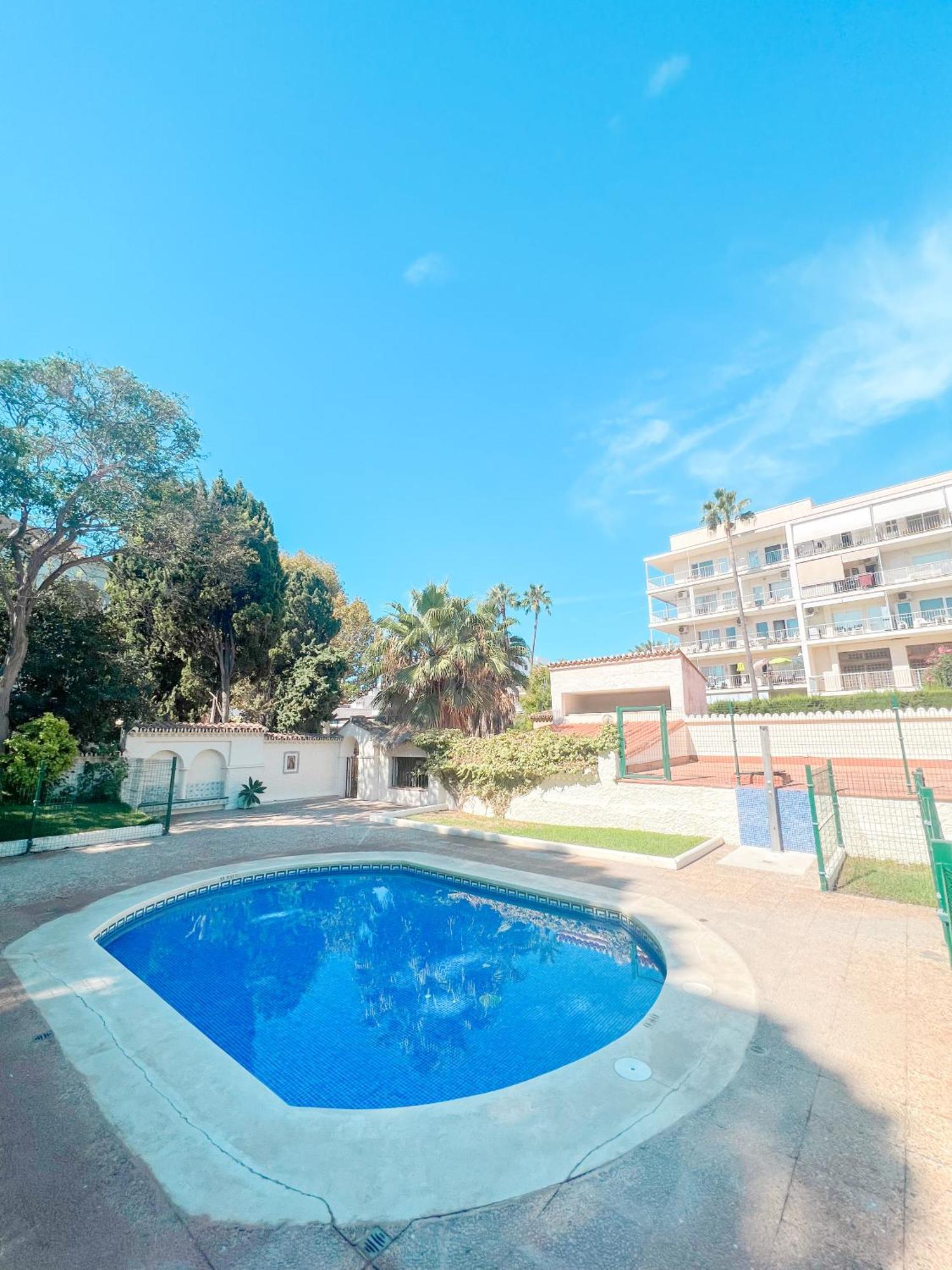 Cozy & Sunny Carihuela Park Apartment Torremolinos Exterior foto